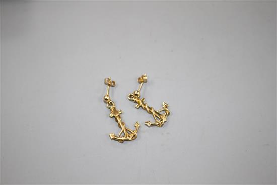 A pair of yellow metal novelty drop earrings, each modelled as an anchor, anchor 20mm, gross 2.3 grams.